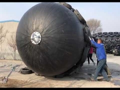 2.5*4m ISO Denetim Standartı Siyah Lastikli Hidro Pnömatik Yokohama Kauçuk Fender