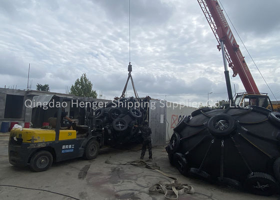 Kalite ISO 17357 Certified Pneumatic Rubber Fender with Natural Rubber Cover and 50Kpa/80kpa Working Pressure Fabrika
