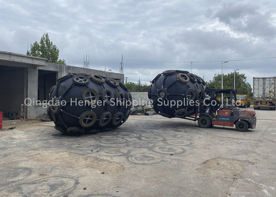 Kalite Gövdeyi korumak için sıcak satış Yokohama tipi şişme kauçuk çamurluk Fabrika