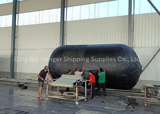 Kalite ISO 17357 Certified Pneumatic Rubber Fender with Natural Rubber Cover and 50Kpa/80kpa Working Pressure Fabrika