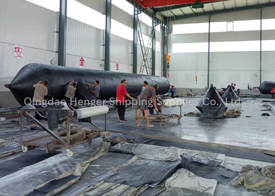 Kalite Basınç direnci olan ağır yüklü şişme kauçuk tekne kaldırma hava torbaları Fabrika