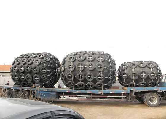 Kalite 0.7*1.5~1.0*1.5 Kauçuk STS STD 50KP Sütlü Beyaz Gemi Gri Dayanıklı Deniz Çamurlukları Fabrika