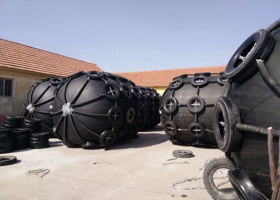 Kalite 0.7*1.5~1.0*1.5 Kauçuk STS STD 50KP Sütlü Beyaz Gemi Gri Dayanıklı Deniz Çamurlukları Fabrika