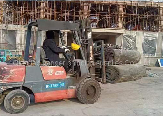 Kalite Gemi Başlatma İçin DNV Sertifikası 1.8x12m Pnömatik Deniz Kauçuk Hava Yastıkları Fabrika