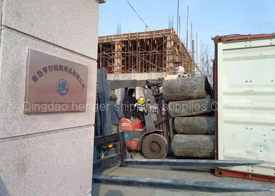 Kalite Gemi Başlatma İçin DNV Sertifikası 1.8x12m Pnömatik Deniz Kauçuk Hava Yastıkları Fabrika