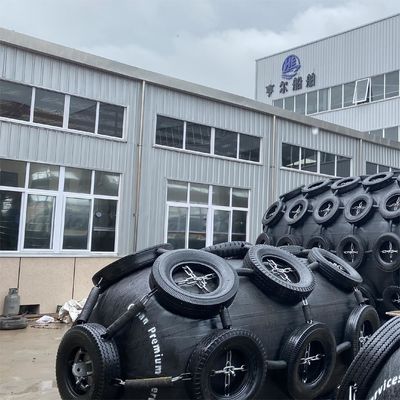 Kalite Two-year Warranty Pneumatic Rubber Fender 2.5*5.5M For Vessel Berthing Fabrika