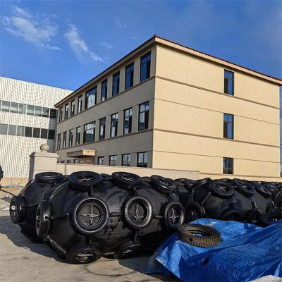 Kalite Two-year Warranty Pneumatic Rubber Fender 2.5*5.5M For Vessel Berthing Fabrika