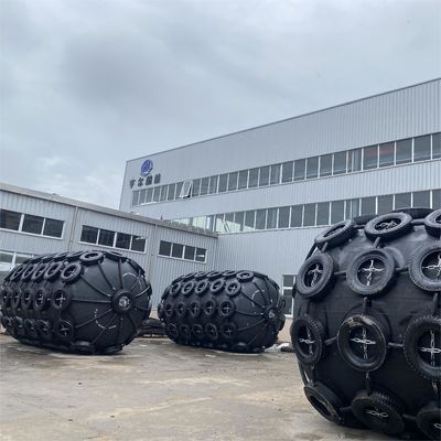 Kalite Three-Year Warranty Pneumatic Rubber Fender 2.0*4.5M For Dock Anti-Collision Fabrika