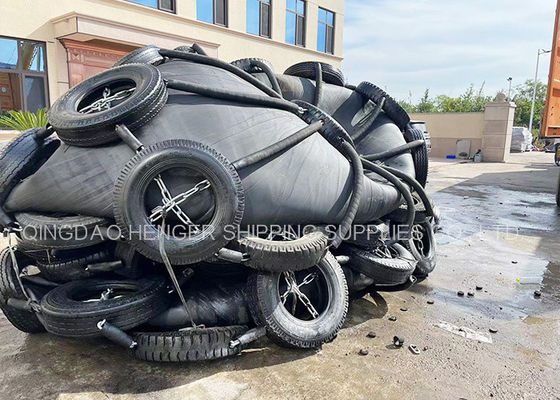 Kalite CCS ABS BV LR KR Sertifikaları ile Özel Deniz Pnömatik Kauçuk Fenders Fabrika