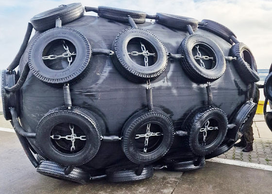 Kalite Gemi Gemi 50kpa / 80kpa Yüzen / Pnömatik / Yokohama Kauçuk Fabrika