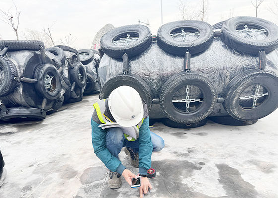 Kalite Deniz Koruma Gemi Limanı ISO Standart Polyurethane EVA Fender Fabrika