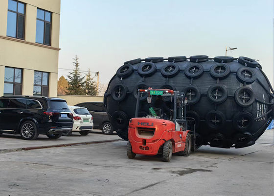 Kalite 3.3 mx6.5 m Yokohama tipi kaygan pnevmatik kauçuk kaygan Fabrika