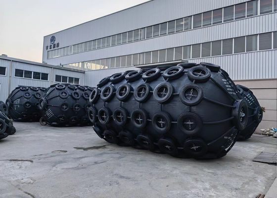 Kalite Pnömatik deniz koruyucu Yokohama Zincirli doğal kauçuklu şişme koruyucu Fabrika