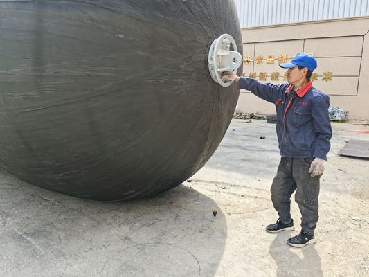 Kalite ISO17357-2014 Deniz Fender Yokohama Tipi Pnömatik Kauçuk Fender Fabrika