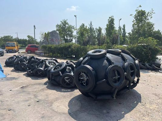 Kalite Gemi Ağı / Sling Türleri Pnömatik Kauçuk Fender 50kpa / 80kpa Şişilebilir Fabrika