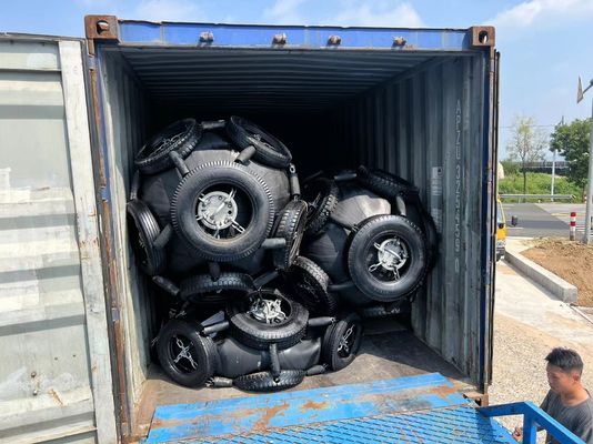 Kalite ISO 17357 Yokohama Kauçuk Fender Dock / Gemi / Tekne Fabrika