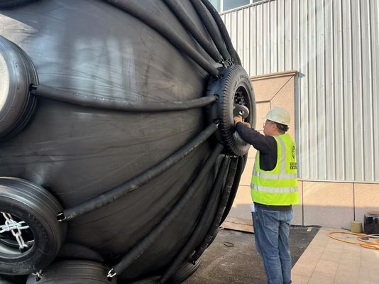 Kalite Ağır Güçlü 50Kpa Siyah Kauçuk Fender Fabrika