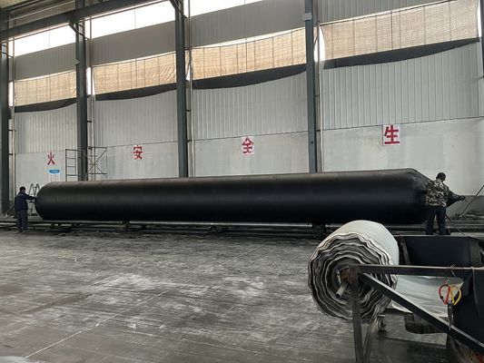 Kalite Inflatable Barge docking airbag pressure range 0.2-0.4Mpa designed to provide safe protection during barge mooring and docking Fabrika