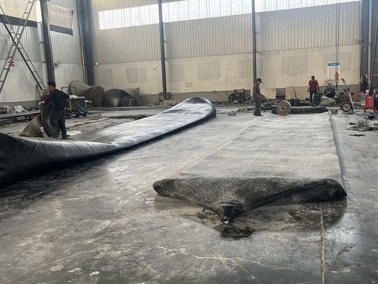 Kalite Güçlü Kauçuk ve Sentetik Elyaf Deniz Kauçuk Hava Yastığı Sıkıştırılmış Hava Kullanarak Şişirilmiş Deniz kaldırma ve fırlatma uygulamaları için idealdir Fabrika