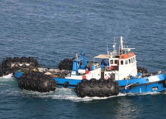 Kalite Uçak Lastiği ile Pnömatik Kauçuk Fender Yaşlanma Direnci Quay Gemi Fabrika