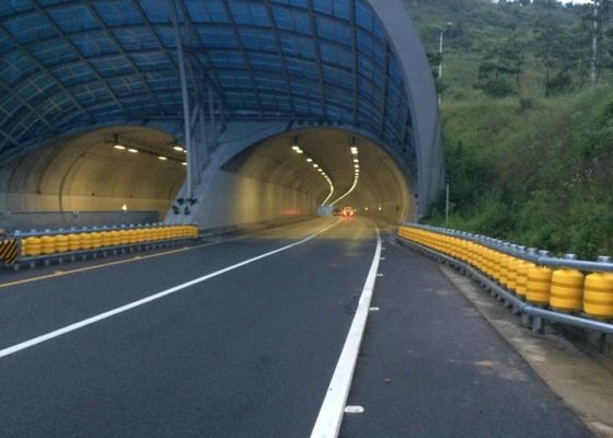 Kalite Işık - Yansıtıcı Korkuluk Emniyet Rulo Bariyer Polimer Kompozit Malzemesi Fabrika