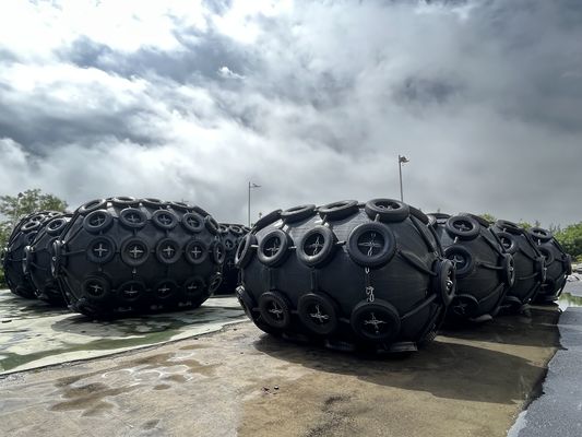 Kalite ISO17357 2014 1 Standart Yokohama Çamurluk Gemi Tekne Rıhtımına Özel Olarak Üretilmiş, Rıhtım Darbelerine Karşı Koruma Sağlar Fabrika