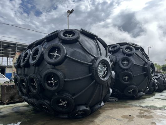 Kalite Tasarım Süresi 8 ila 15 Yıl Yokohama Fender Deniz Fender Ürünleri Zincir Lastik Ağıyla Üstün Etki Emimi Sunar Fabrika