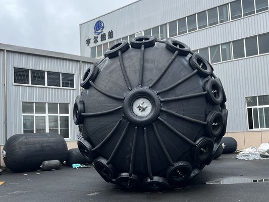 Kalite Gemi Tekne Kargolama Doku Dökme Etkisi Koruması sağlamak için Zincir ve PP İpi Kurulum Yöntemini Kullanarak Yüzen Şişme Fender Fabrika