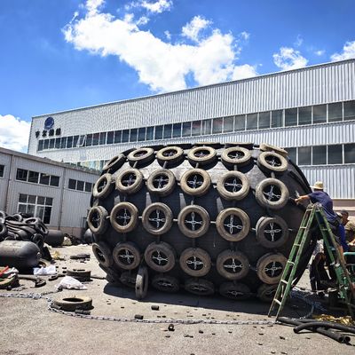 Kalite ISO17357 Deniz Çarpışma Koruması için Pnömatik Kauçuk Çamurluk Fabrika