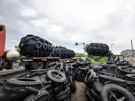 Kalite BV Sertifikalı Pnömatik Kauçuk Çamurluk (Denizcilik İskelesi İçin) Fabrika