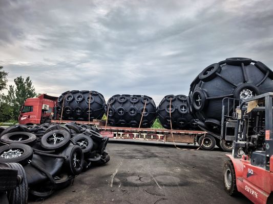 Kalite Tekne koruması için Henger Yokohama Tipi Pnömatik Kauçuk Fender BV Standart Sertifikasyonu ile Fabrika