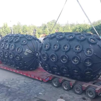 Kalite Özel Boyutlar ve 50kpa & 80kpa Basınç Seçenekleri ile ISO17357 Sertifikalı Pnömatik Lastik Çamurluk Fabrika
