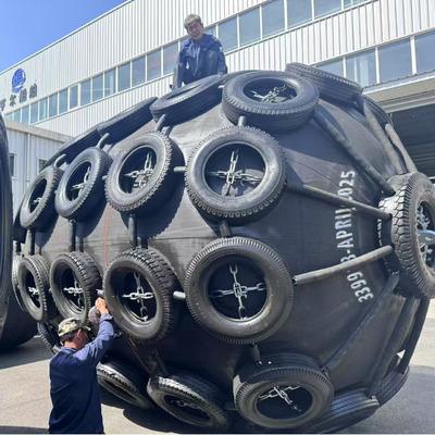 Kalite CCS/BV/LR/DNV Certified High-Quality Black Pneumatic Rubber Fender – Ideal for STS/STD Marine Operations Fabrika