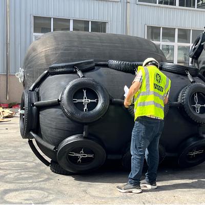 Kalite ISO17357 Ship to Dock Marice Equipment Pneumatic Rubber Fender Fabrika