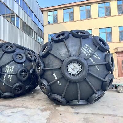 Kalite Net Type Pneumatic Rubber Fender Diameter 0.5m To 4.5m Marine Fender System Designed To Provide Superior Dock Protection Fabrika