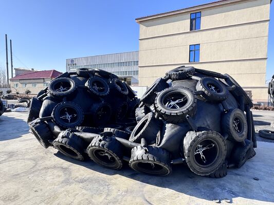 Kalite Tasarım Süresi 8 ila 15 Yıl Doku Yüzen Şişirme Fender Yüksek Dayanıklılık Gemi için Ağır Görevli Yüzen Doku Koruması Fabrika