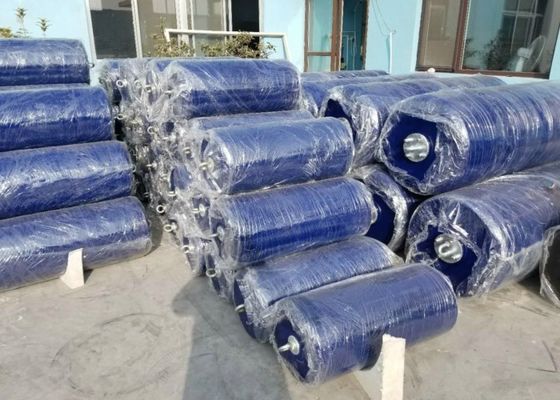 Kalite ISO17357 uyumlu köpükle doldurulmuş fender 12 aylık raf ömrü ve 1 M ~ 12 M özel uzunluğu ile Fabrika