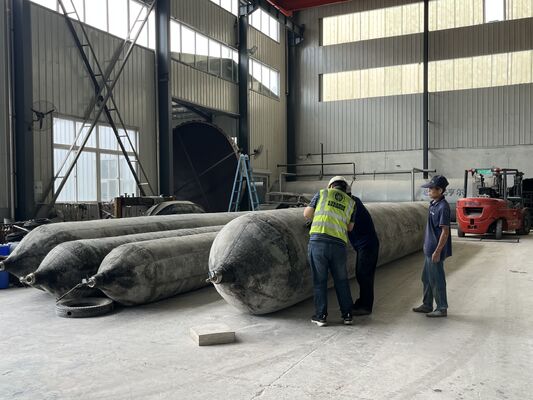 Kalite Anti Corrosion Marine Rubber Airbag for Long Term Saltwater Service with 0.8-3 M Diameter Fabrika