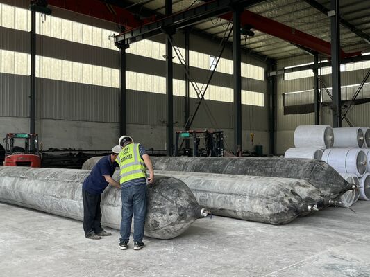 Kalite Anti Corrosion Marine Rubber Airbag for Long Term Saltwater Service with 0.8-3 M Diameter Fabrika