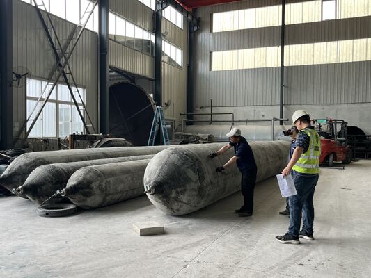 Kalite Marine Rubber Airbag with Stainless Steel Mounting Hardware for Corrosion Free Installation Fabrika