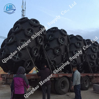 Kalite 50KPa / 80Kpa ISO 17357 Deniz Kauçuk Çamurluk Yokohama Gemi Şamandıra Çamurlukları Fabrika