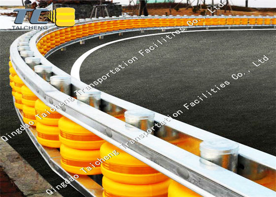 Kalite Korkuluk Anti Şok Aralığı 0.5m Yol Silindiri Bariyeri Fabrika