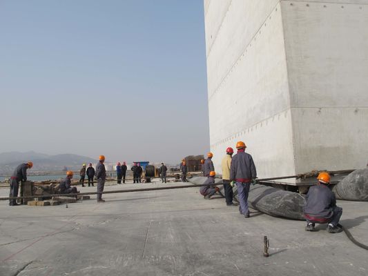 Kalite Gemi Denizcilik için Endüstriyel Deniz Kauçuk Hava Yastığı Pnömatik Hava Yastığı 8 - 24m Uzun Fabrika