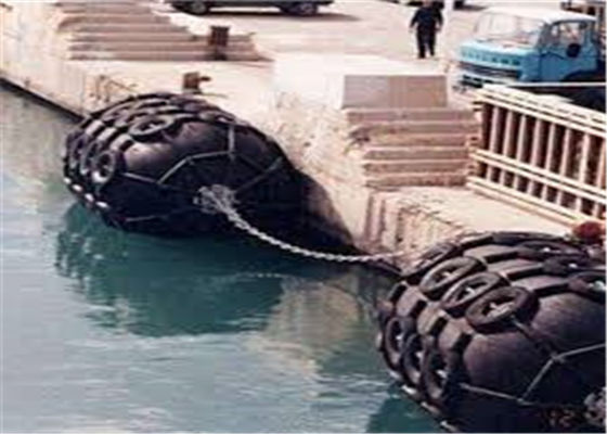 Kalite 9m Uzunluk 50kPa 80kPa Deniz Pnömatik Kauçuk Çamurluk Fabrika