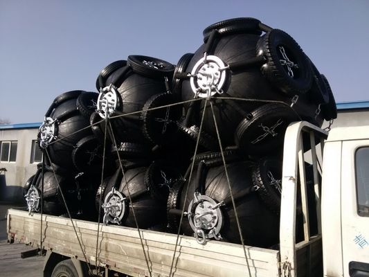 Kalite ISO9001 Sertifikası ile Gemi Çarpışma Önleyici Pnömatik Kauçuk Çamurluk Fabrika