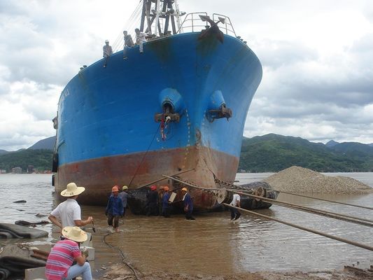 Kalite D15 * L20m 0.20Mpa Gemi Deniz Hava Yastıklarını Başlattı Optimize Edilmiş Düzen Fabrika