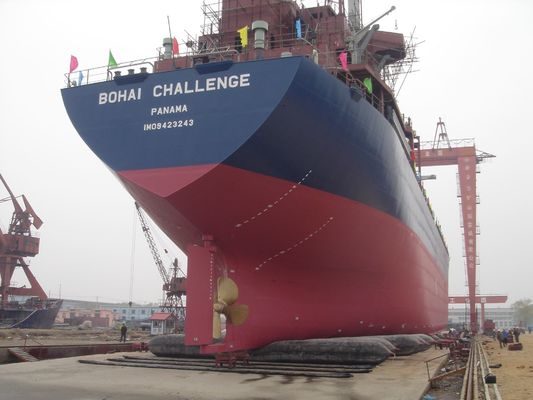 Kalite Tekne 0.05MPa-0.17MPa için 1.5 * 20m Deniz Kauçuk Hava Yastığı Fabrika