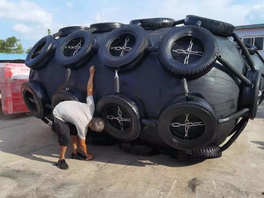 Kalite Çap 0.5m-4.5m 50KPA Pnömatik Kauçuk Çamurluk Uluslararası Sertifikasyonu Fabrika