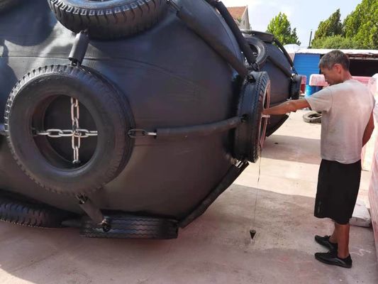 Kalite Yokohama Tipi Pnömatik Kauçuk Çamurluk Tekne Deniz Kauçuk Çamurluk Fabrika