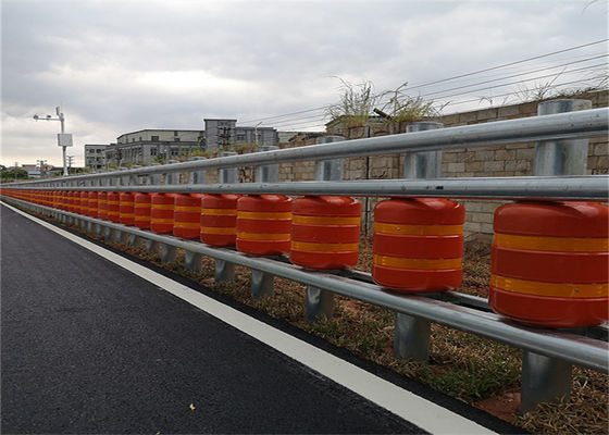 Kalite EVA Dolgulu Eko Malzeme Güvenlik Silindir Bariyeri Enerji Emici Silindir Korkuluklar Fabrika